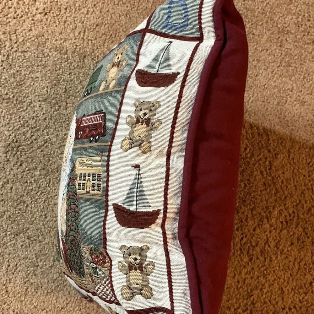 Beautiful Santa Claus Pillow excellent condition